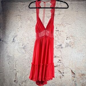 NWT Beach dress adjustable ties in back size small/medium   A529